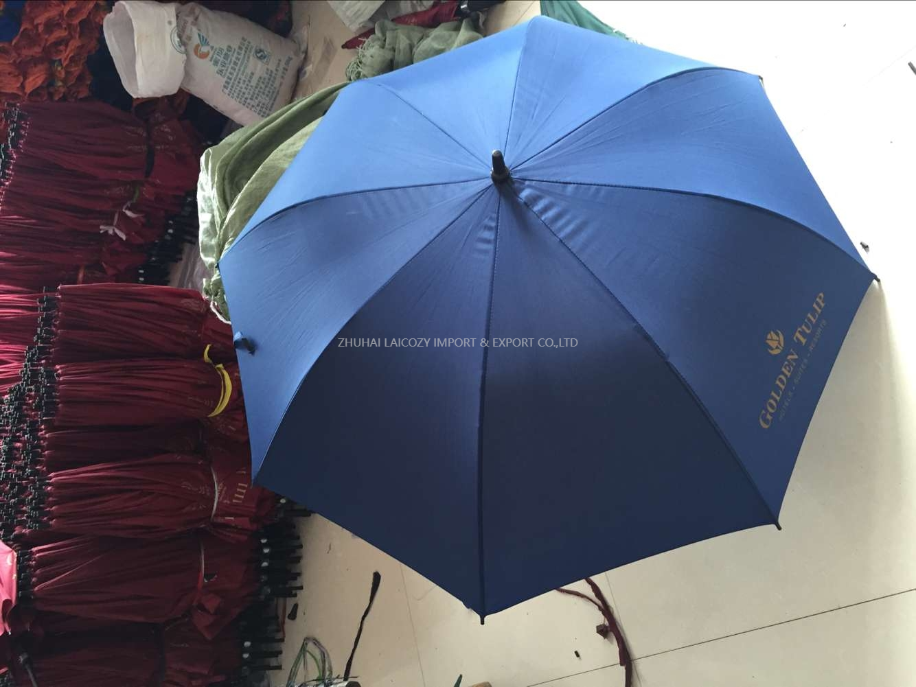 Good Quality Customized 27 Inch Guestroom Big Size Umbrella Single Color with Hotel Logo