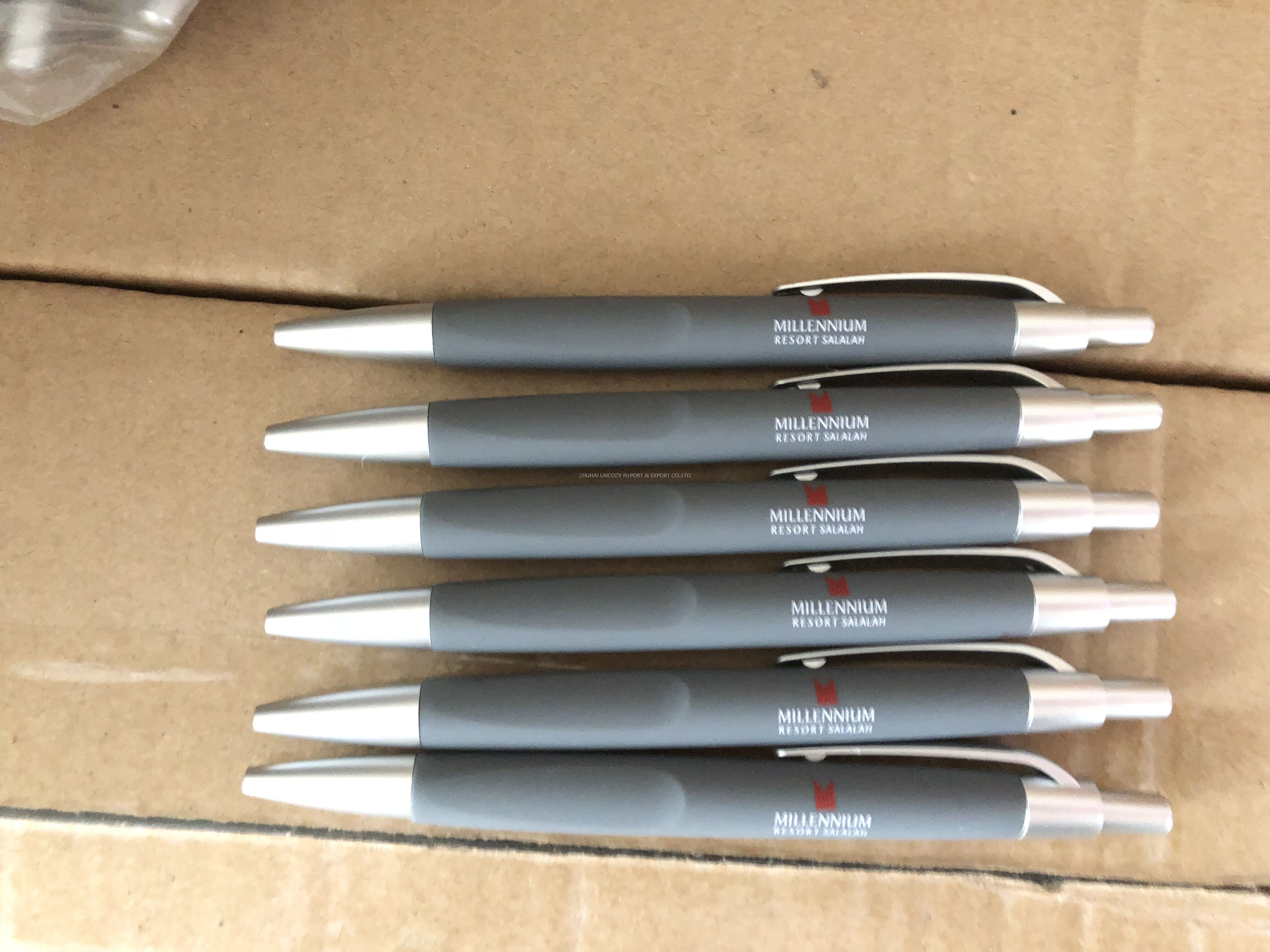 Wholesale Good Quality Hotel Guestroom Customized Ball Pen with Logo